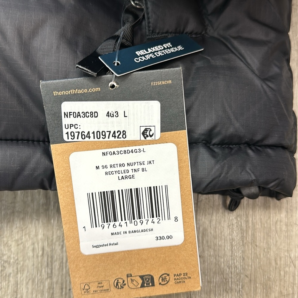 The north face Men’s 1996 Retro Nuptse Jacket - Picture 9 of 14